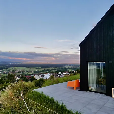 Czarne Ptaszki 度假居 Szlembark